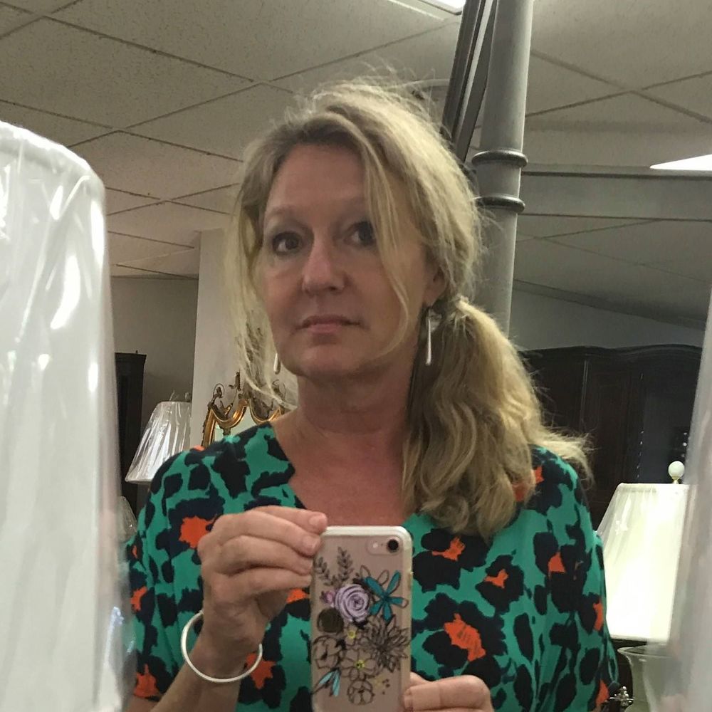 Meet your Posher, Brenda